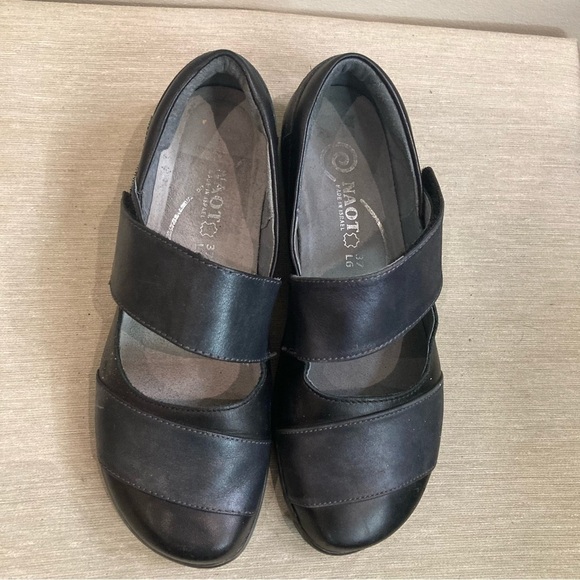 NAOT Sz 6 Two Toned Mary Jane Style Comfort Sandals - Picture 3 of 11